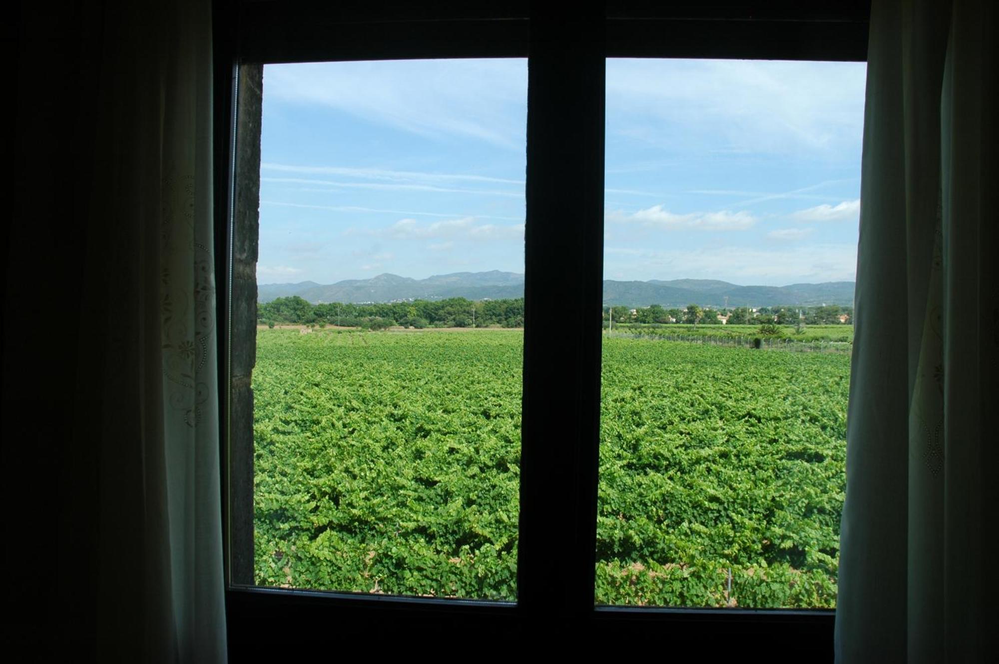 Hotel Restaurant El Bosc Banyeres del Penedes Esterno foto