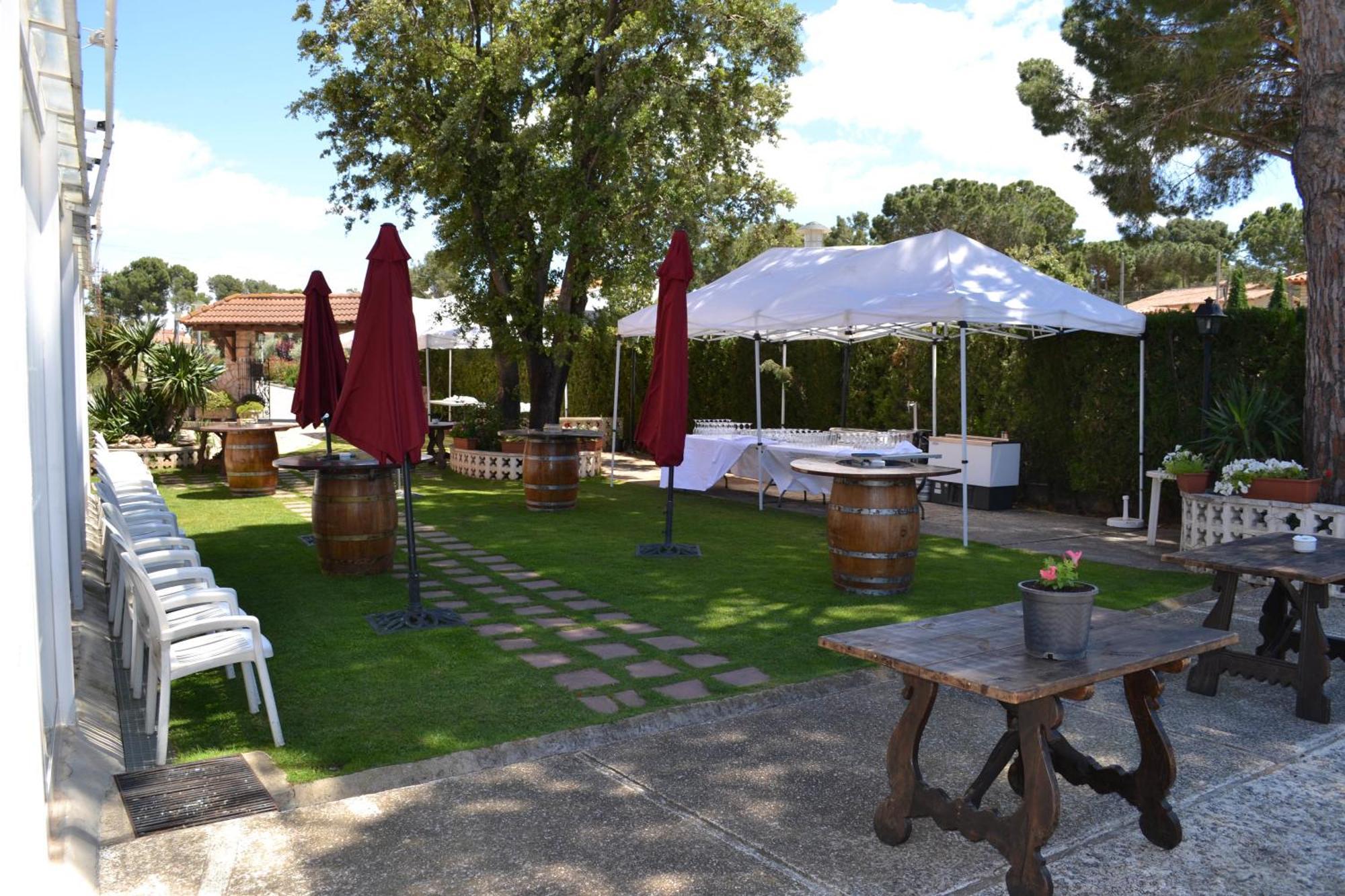 Hotel Restaurant El Bosc Banyeres del Penedes Camera foto