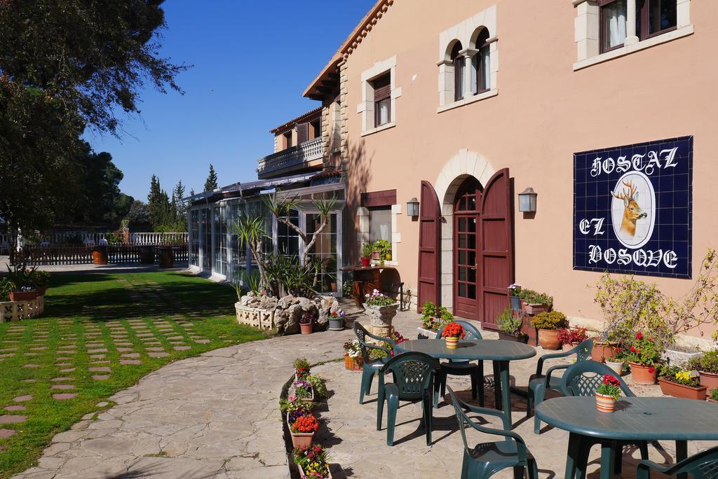 Hotel Restaurant El Bosc Banyeres del Penedes Esterno foto