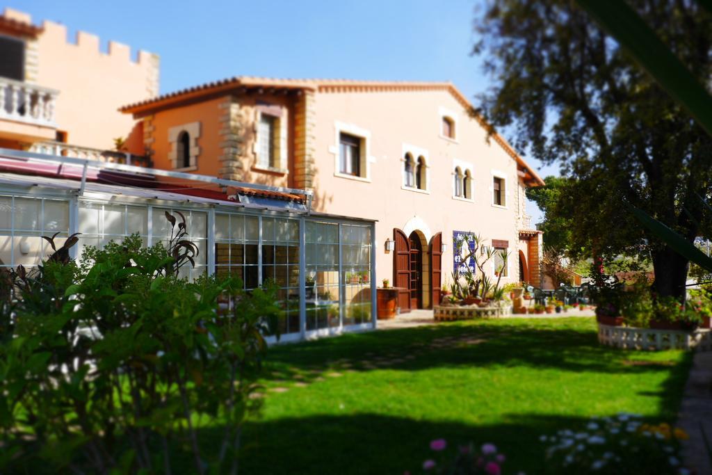 Hotel Restaurant El Bosc Banyeres del Penedes Esterno foto